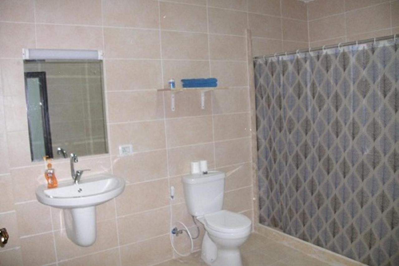 Faraseen Apartments Al Qastal Luaran gambar